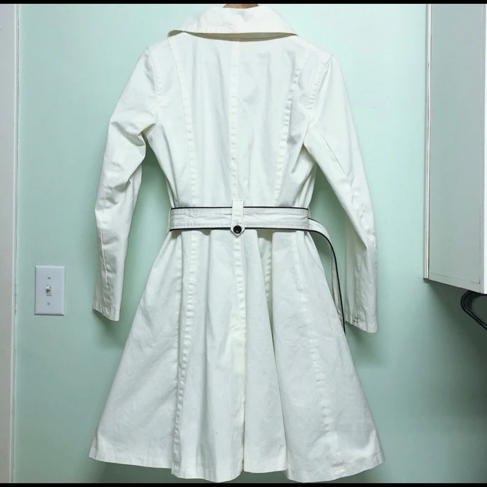 Soia & Kyo Creamy White Trenchcoat - Picture 3 of 7